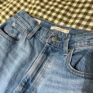 Levi’s 70s High Slim Straight Jeans - Size 26 / Medium Wash